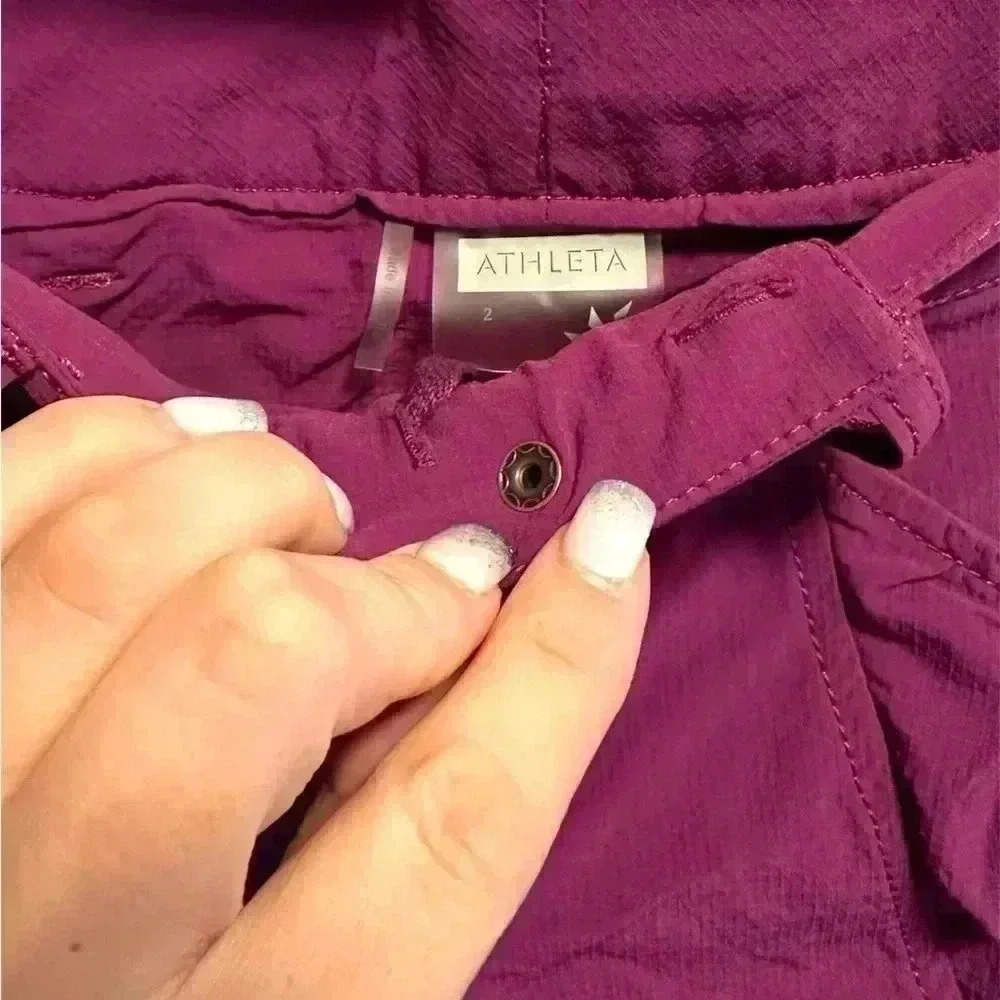 ATHLETA PURPLE/MAGENTA SHORTS - Picture 3 of 3